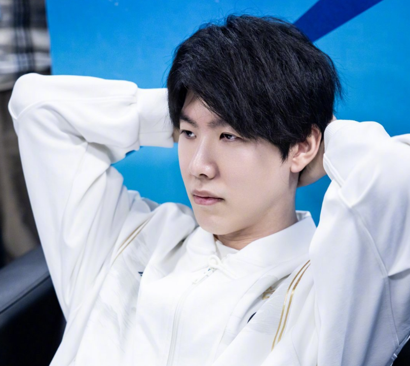 传闻： Gumayusi 可能加入 Hanwha Life Esports